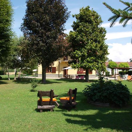 Bed and Breakfast Cascina la Barona Savigliano Esterno foto