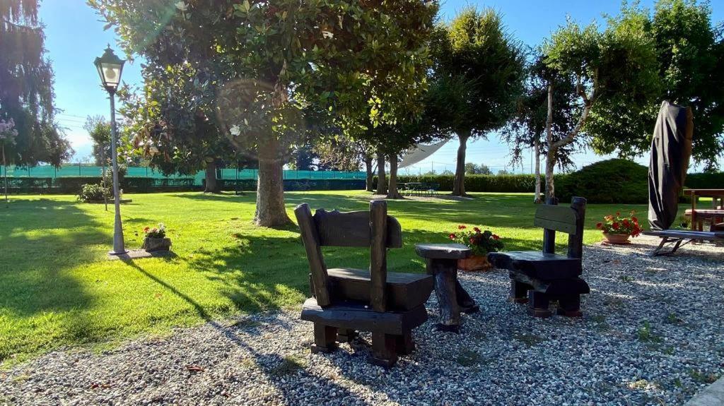 Bed and Breakfast Cascina la Barona Savigliano Esterno foto