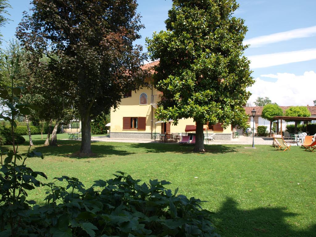 Bed and Breakfast Cascina la Barona Savigliano Esterno foto